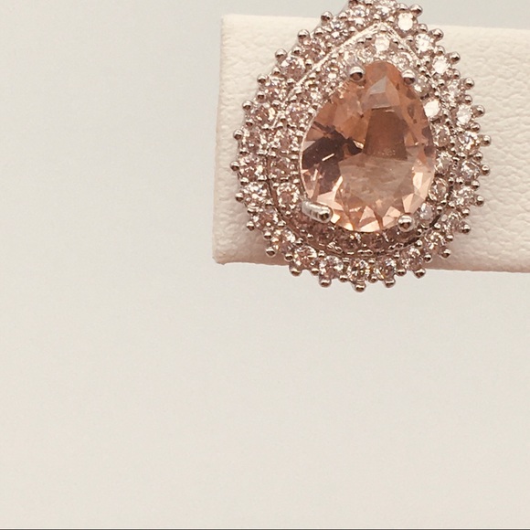 Earrings and necklace with “ peach “ crystal - Picture 8 of 9